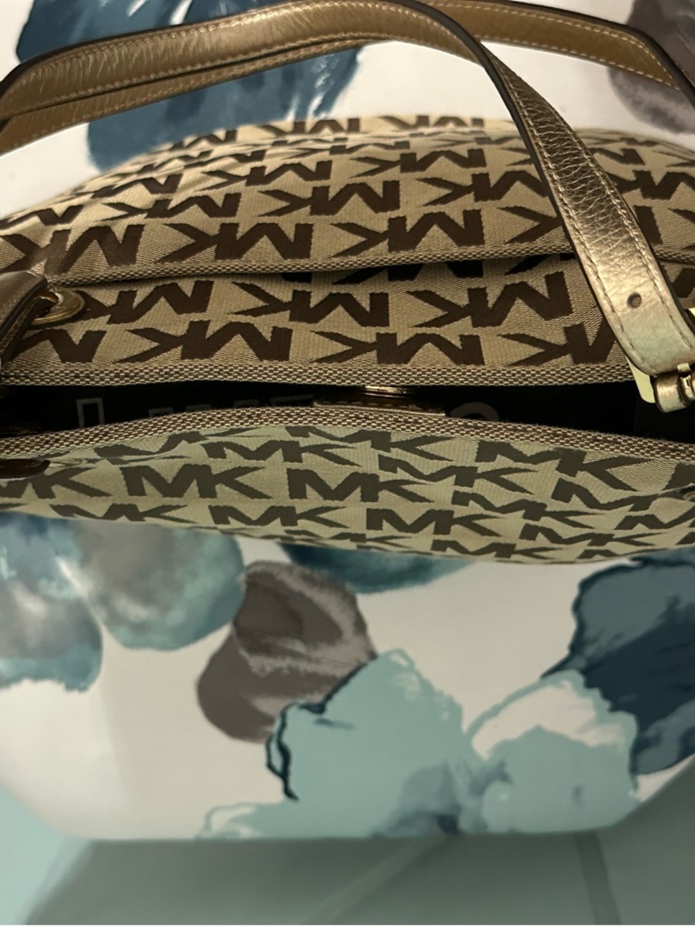 Michael Kors Camel/ Brown/ Gold Signature Jet Set Canvas Tote Shoulder Bag - Picture 9 of 14